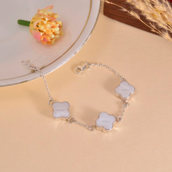 Mother of Pearl 925 Pure Silver Clover Leaf Bracelet